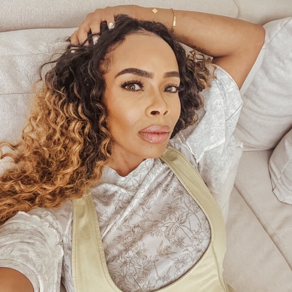 LIVE Show with Reese - Picture 5 of 11